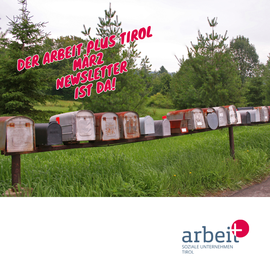 arbeit plus Tirol Jänner Newsletter Eine Reihe von Postkästen und das arbeit plus Tirol Logo, Verweis auf den aktuellen Newsletter