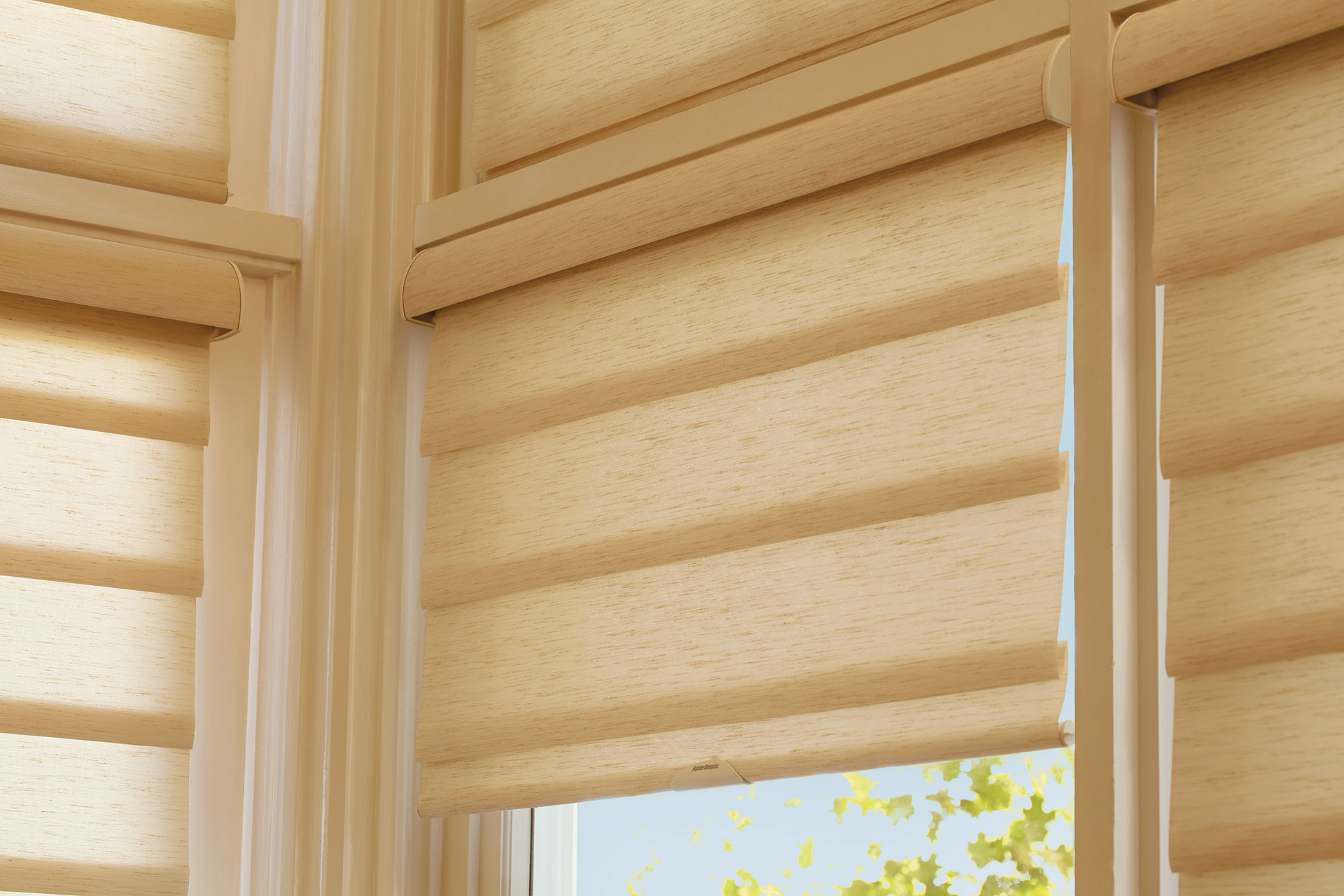 Hunter Douglas Vignette® Roman Shades near Lutherville-Timonium, Maryland (MD)