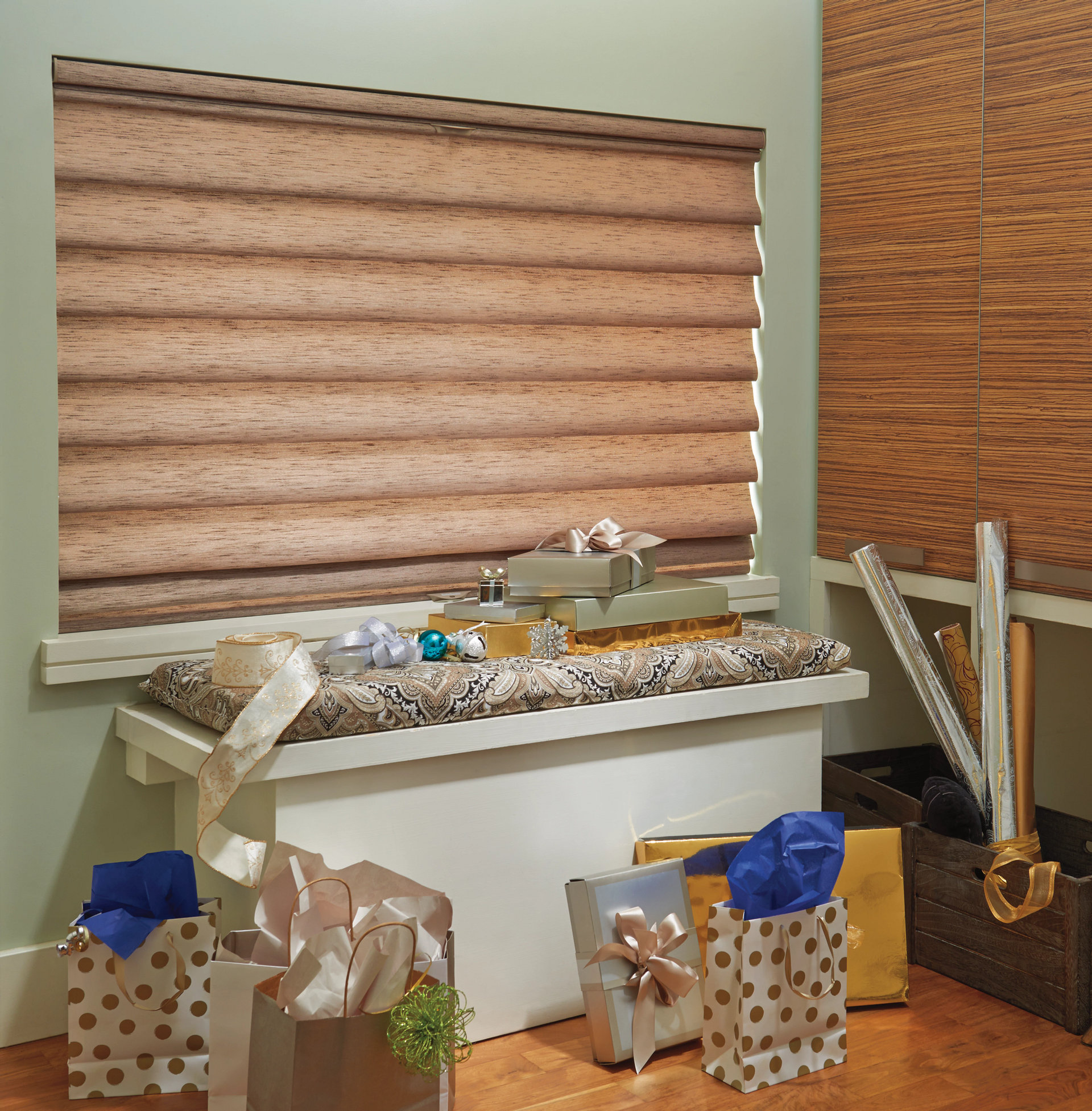 Hunter Douglas Vignette® Roman Shades near Lutherville-Timonium, Maryland (MD)