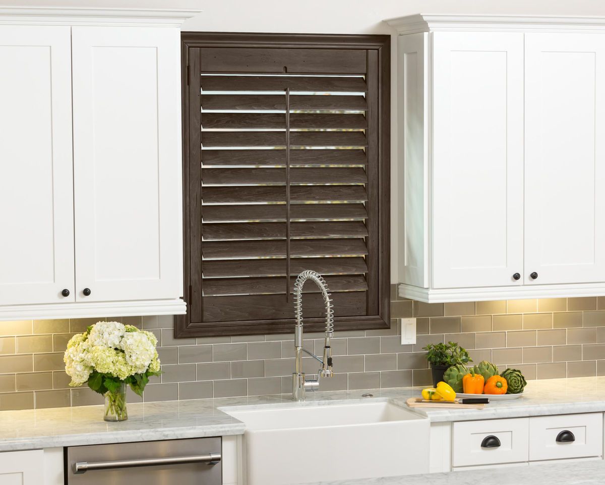 Hunter Douglas Heritance® Wood Shutters near Lutherville-Timonium, Maryland (MD)