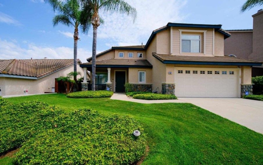 1461 Fallsview 92027 exterior