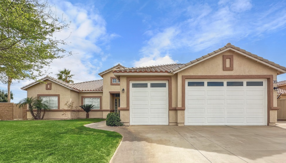 1461 Fallsview 92027 exterior