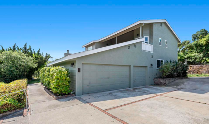 1461 Fallsview 92027 exterior