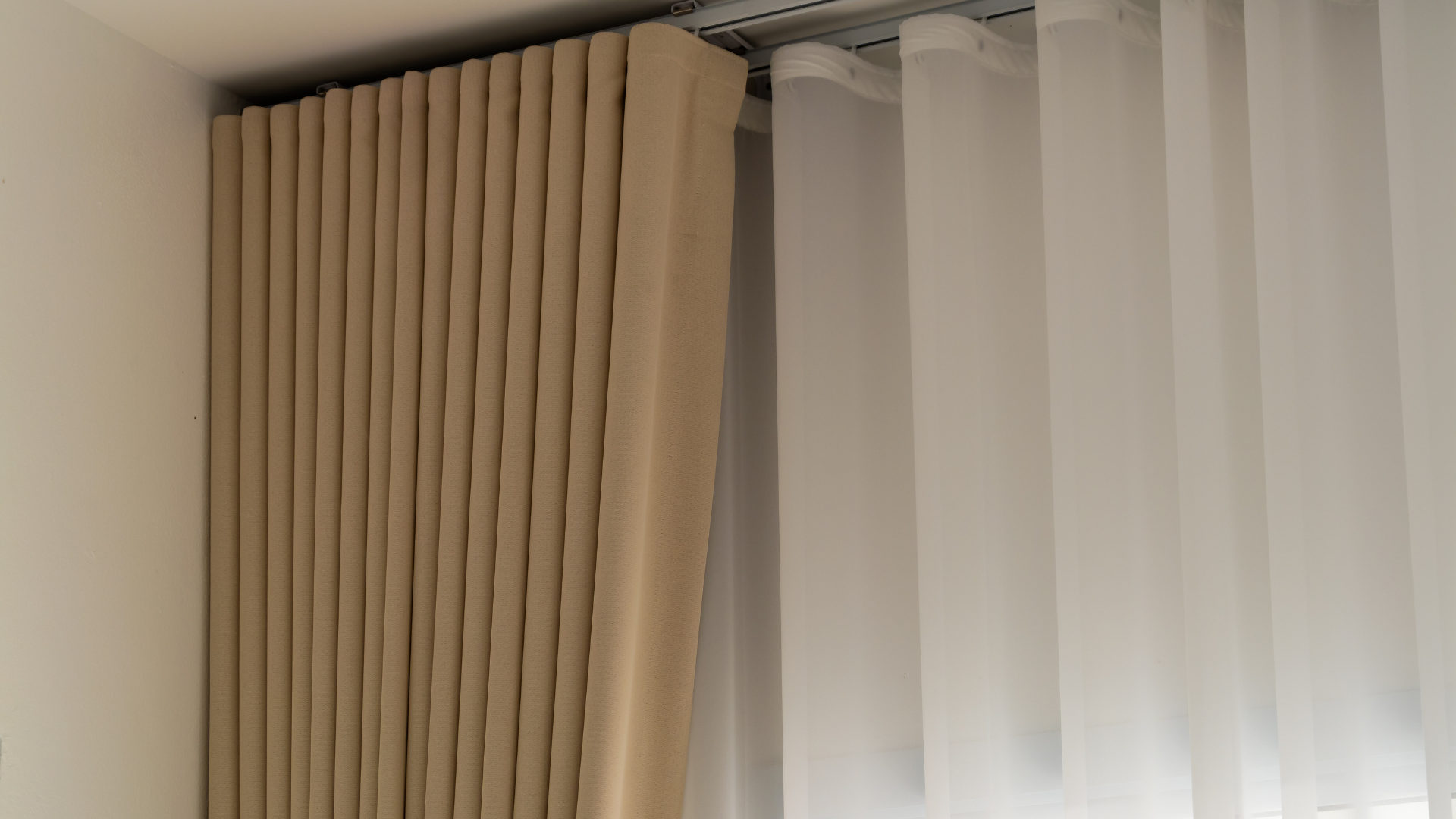 Custom Curtains Robina