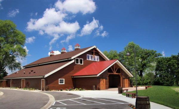 barn wedding venue in wisconsin
