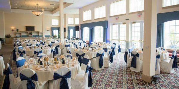 wedding venue in barn