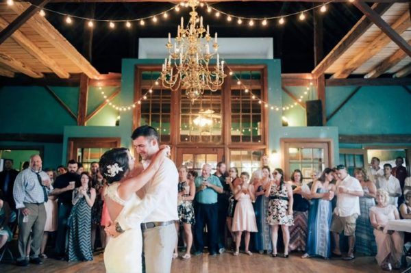 barn wedding venue in wisconsin