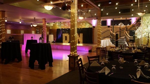 barn wedding venue in wisconsin