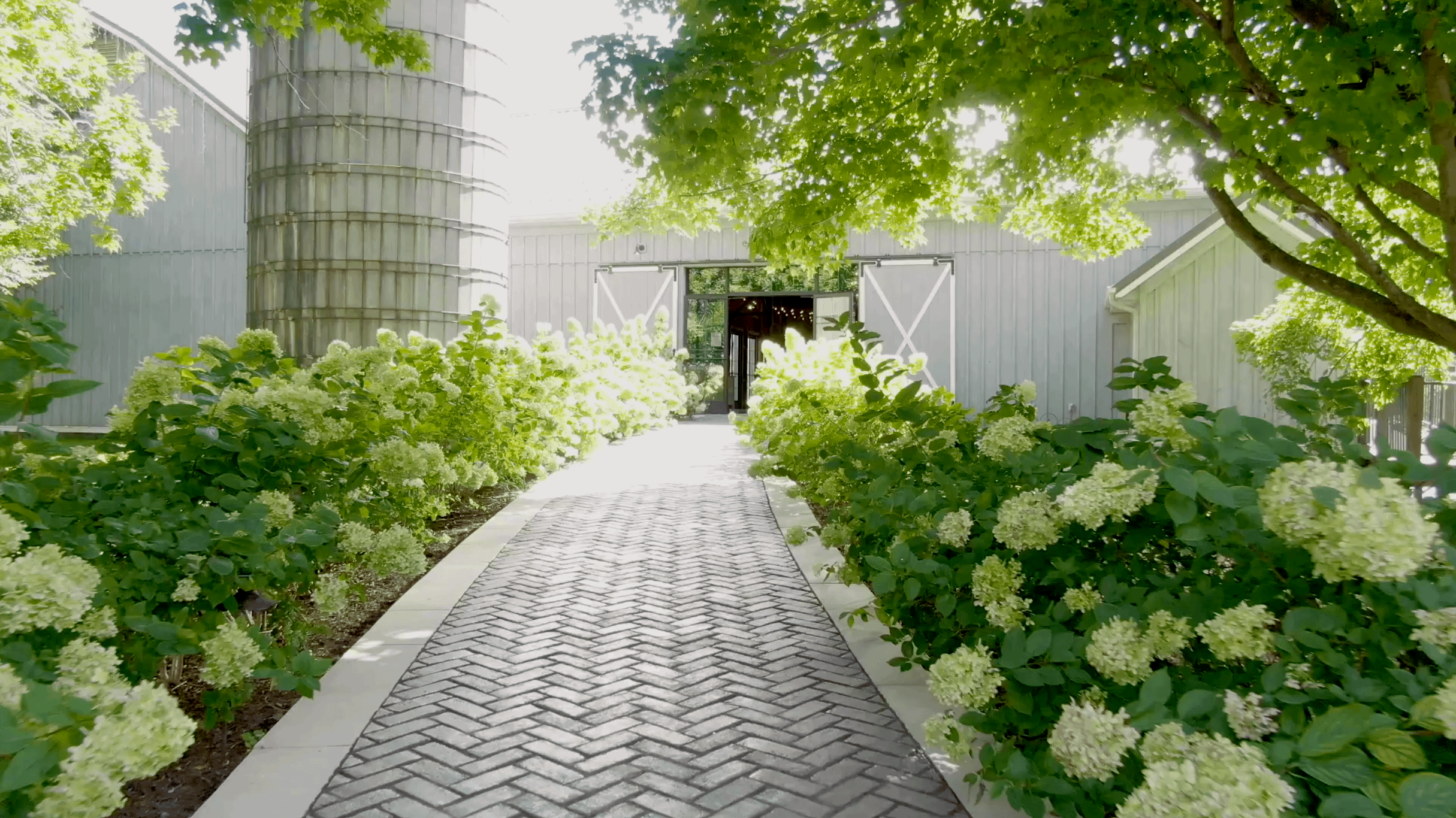outdoor barn wedding venue
