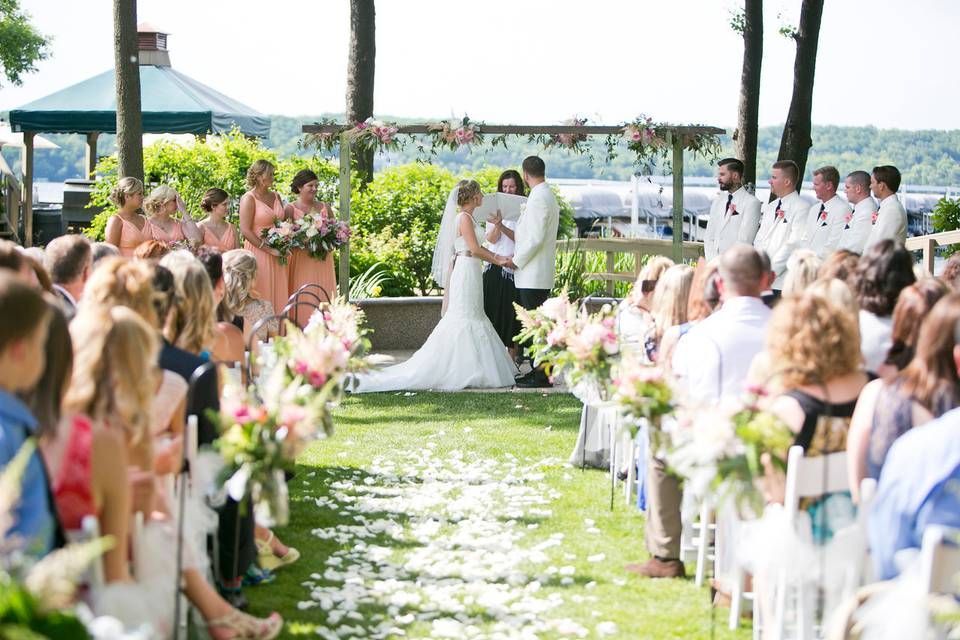 Best Wedding Venues in Wisconsin