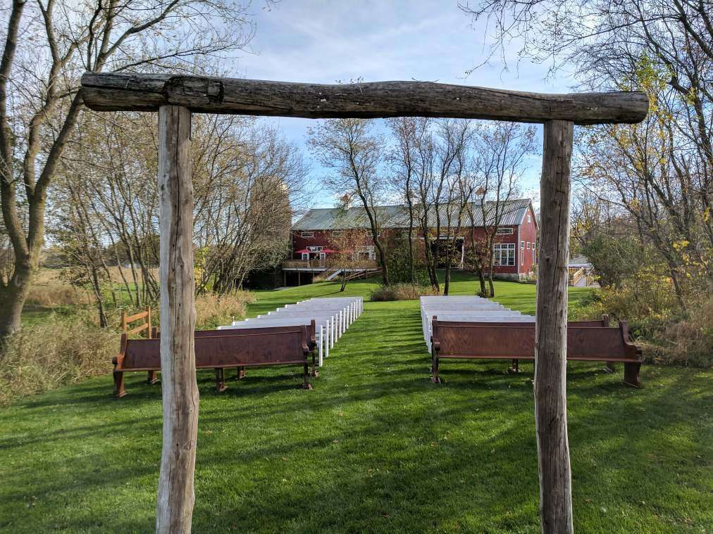 outdoor barn wedding venue