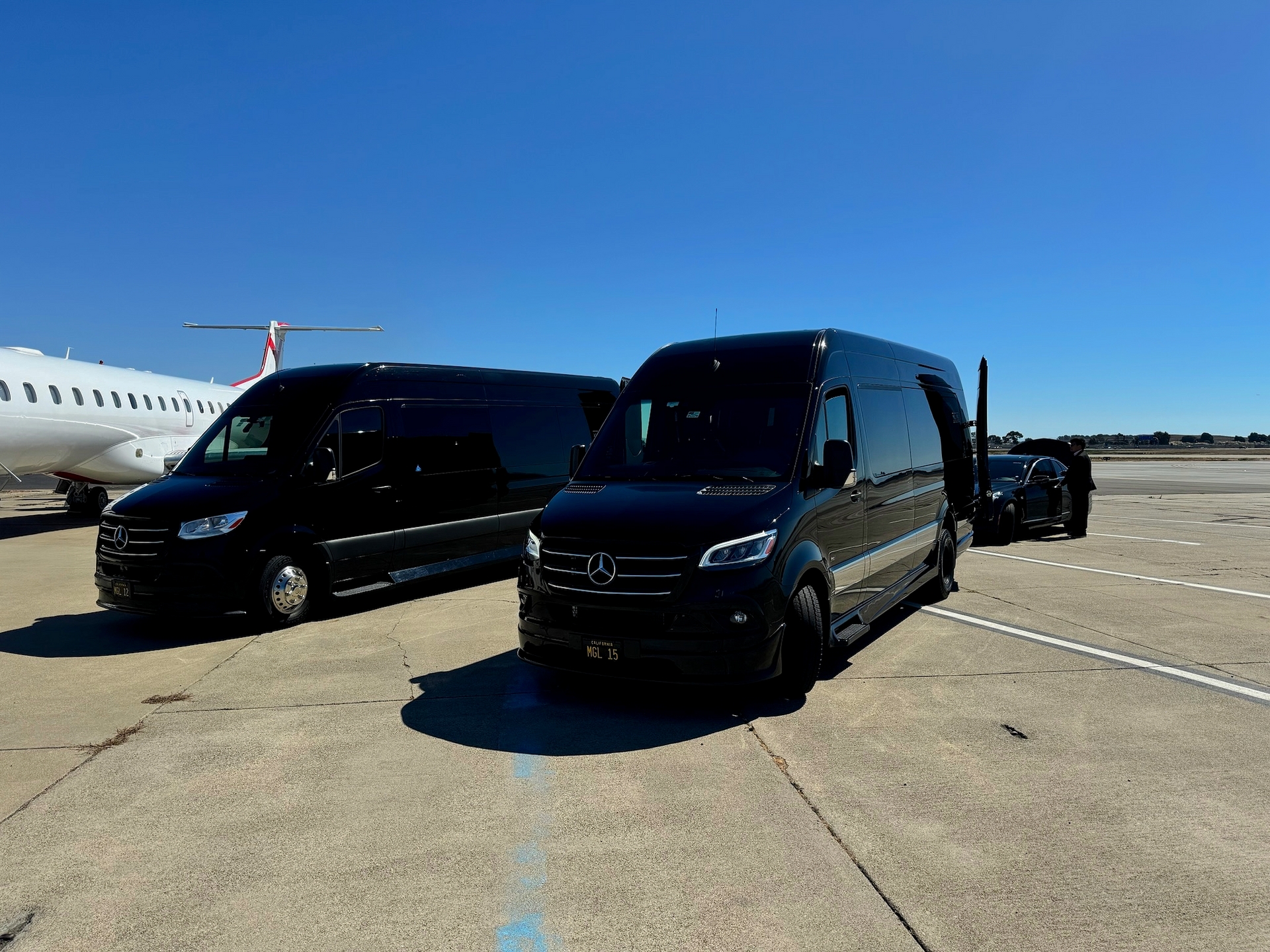 MGL Limo luxury SUV for Oakland Airport limo service