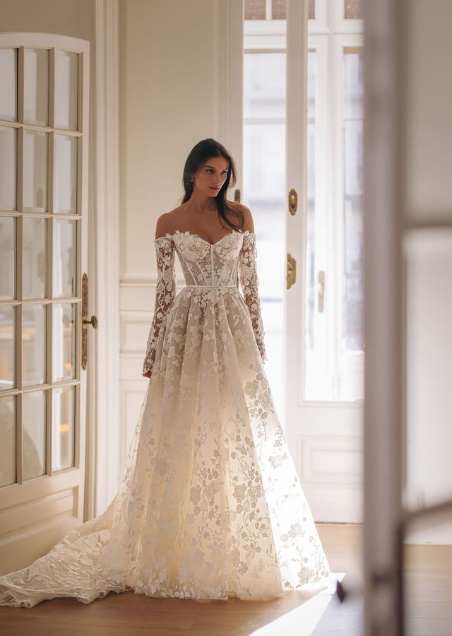 long sleeve embroidered dress Applique Floral V Neck Wedding event:Formal RAFFIA WAIST BELT Size:Small (8/10) %0D%0ADelicate%20sewing%20and%20hemming%20by%20durable%20needle%20lockstitch%20machine