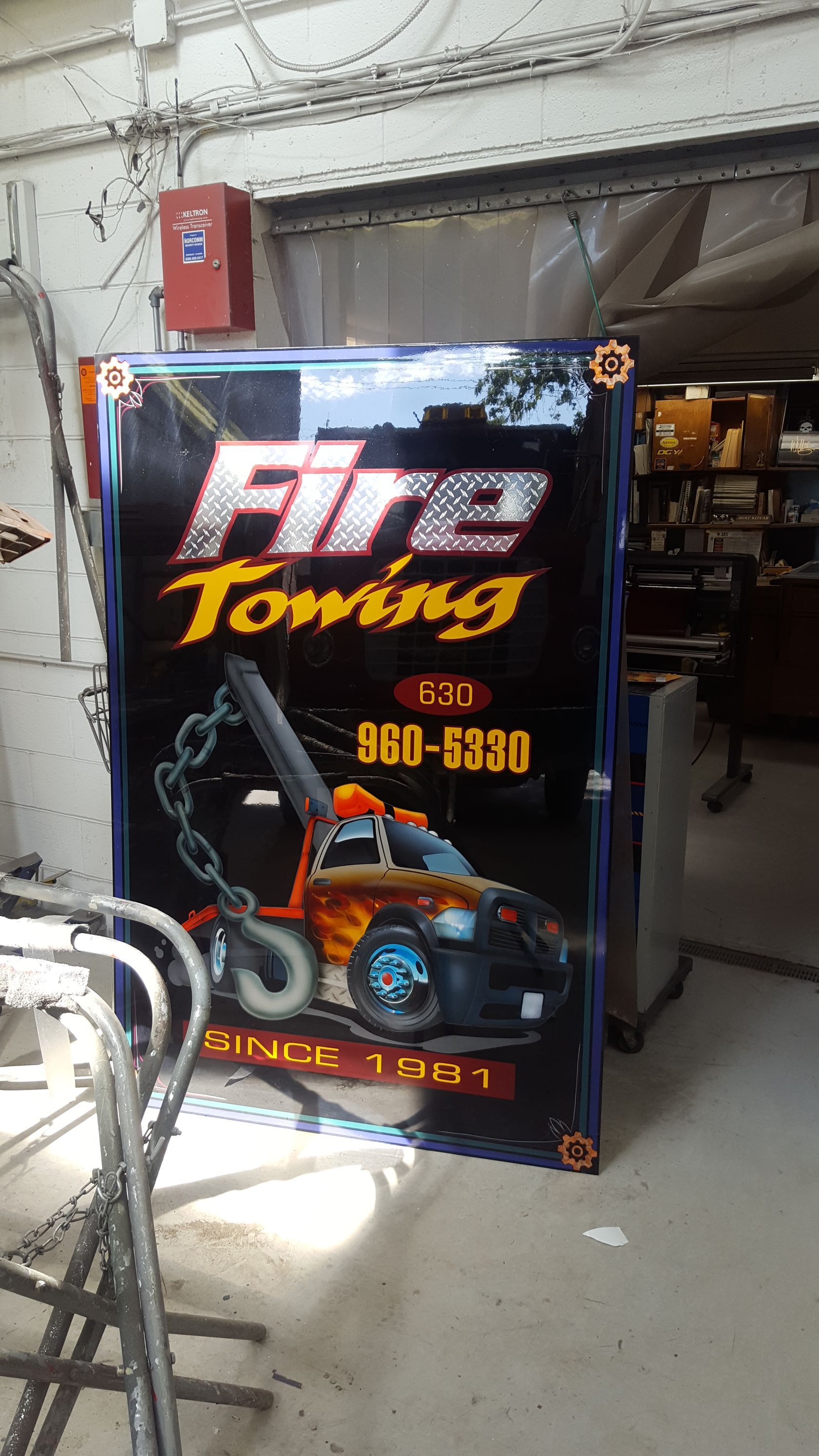 kovar custom sign