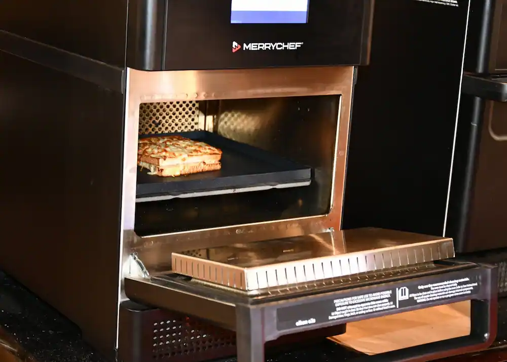 Merrychef professionele high speed oven croque perfect voor snackbar restaurant café eetbar keuken