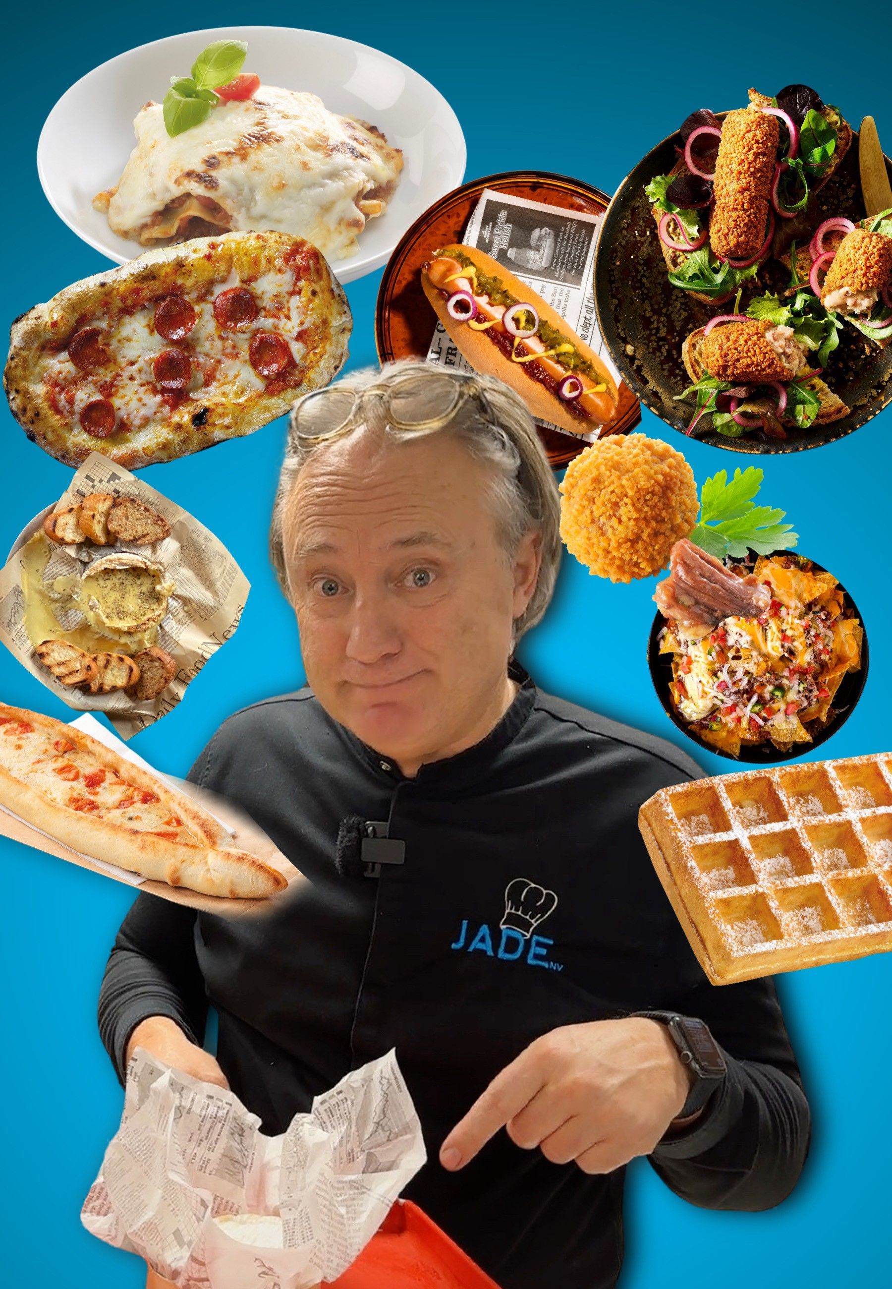 Een man wordt omringd door verschillende soorten eten, waaronder pizza en wafels