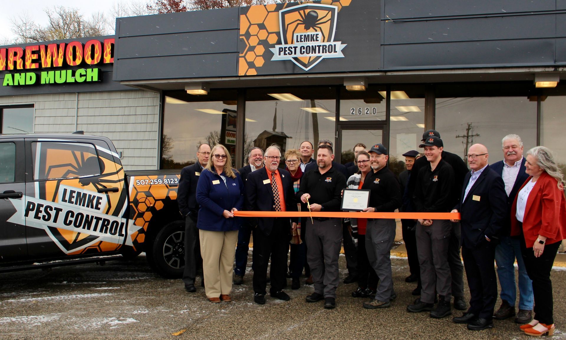 Photo of Rochester Area Chamber of Commerce ribbon cutting event at Lemke Pest Control