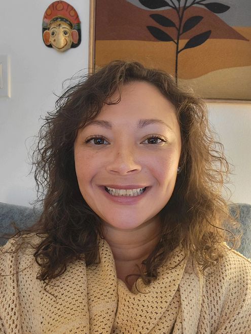 Mixed race Therapist