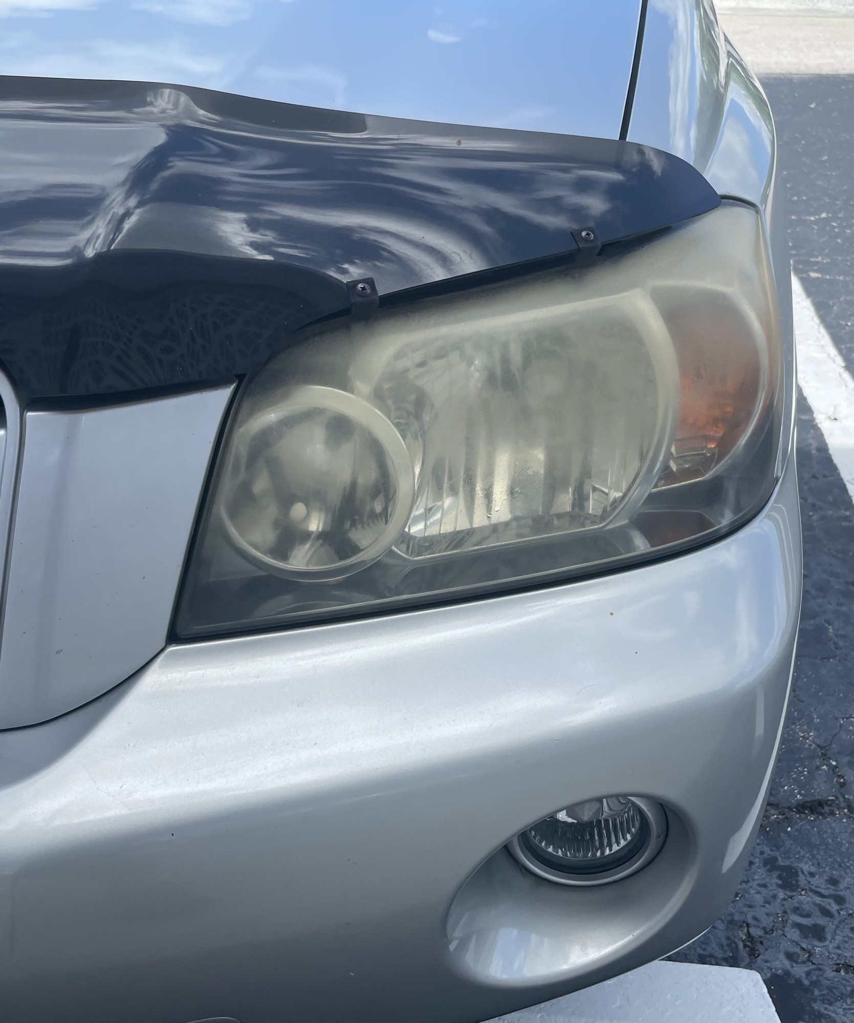 Headlight-Restoration-before