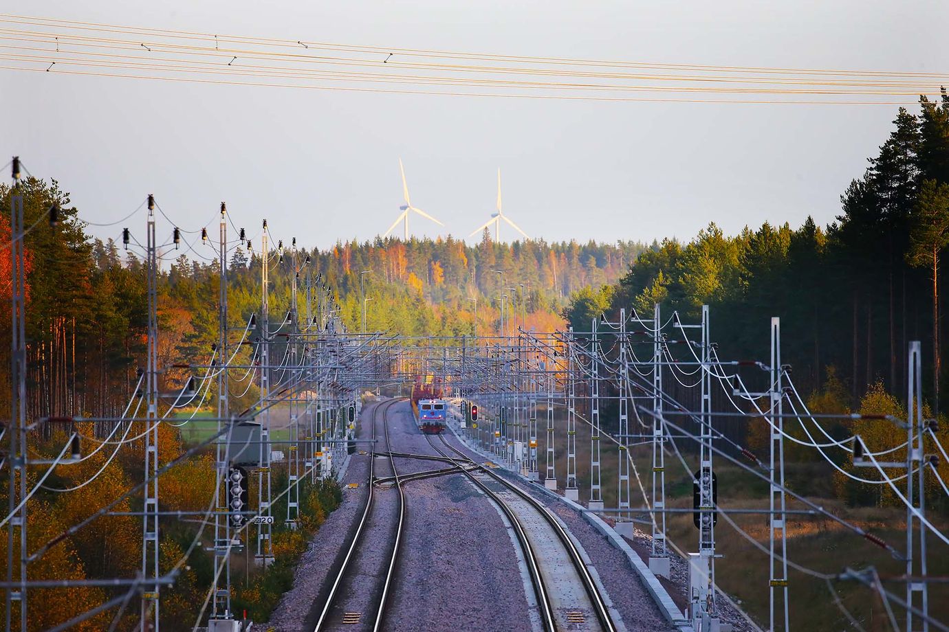 Robotsvetsade och varmförzinkade ledningsstolpar