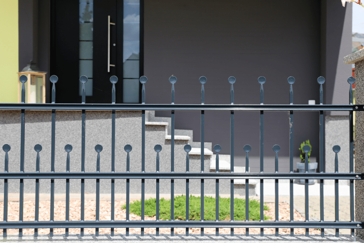 Flat Rail Metal Fence in Macon GA