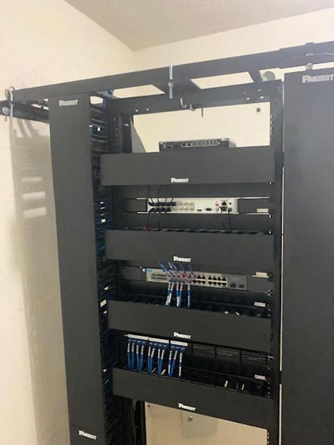 Telecomunicaciones y Instalaciones Eléctricas