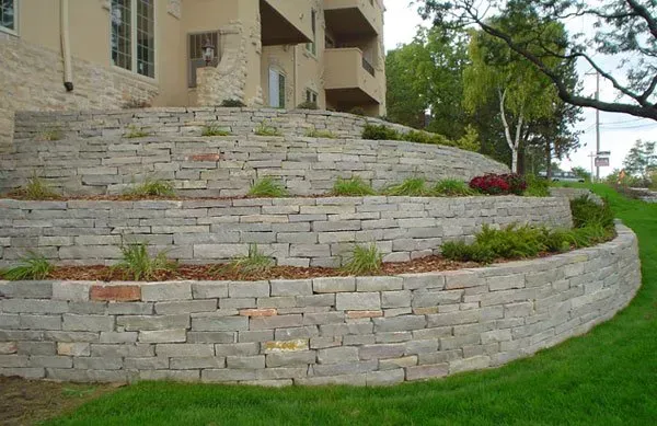Chilton Retaining Wall — Minneapolis, MN — Landscape & Concrete Center