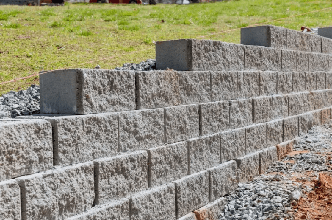 Professional concrete retaining wall contractor in los angeles