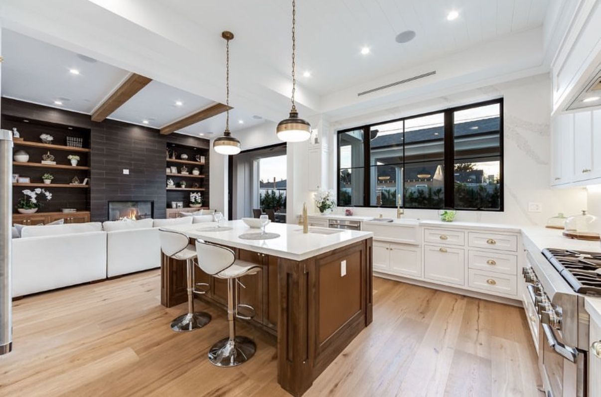 Plan the Design of Your New Kitchen in Mid-Missouri With Big Tree Construction! Reach Out for More.