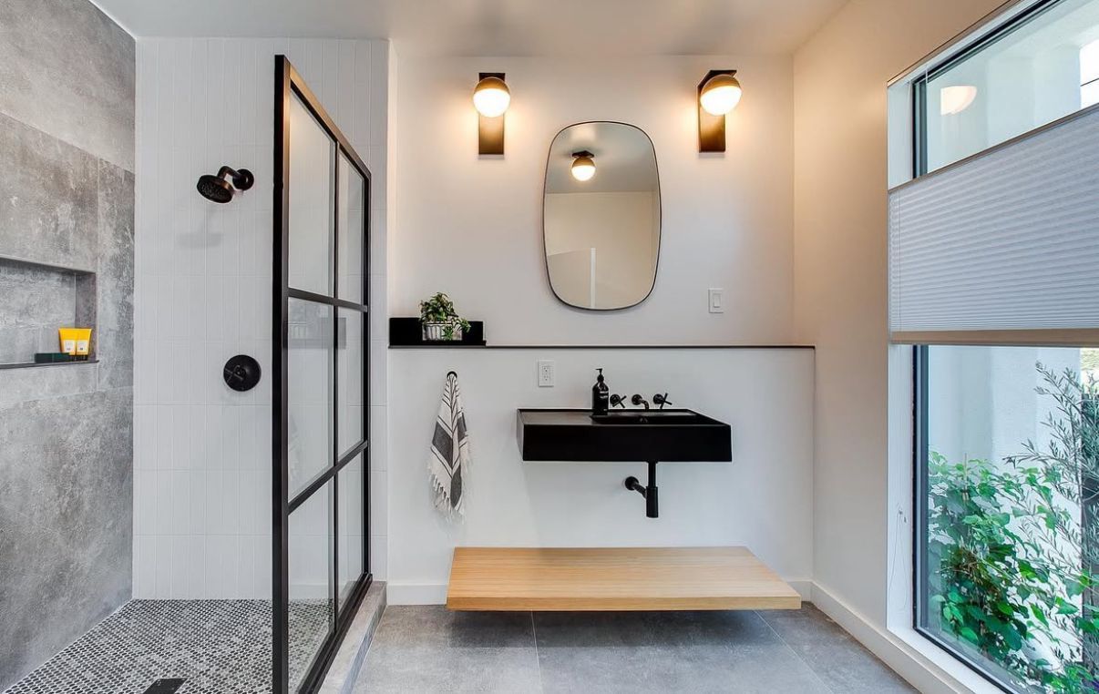 New Custom Bathrooms Are Made Best By Big Tree Construction in the Columbia, MO Area.