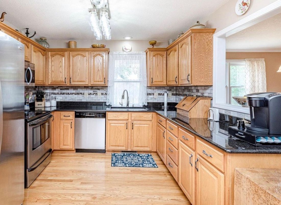 Create Your Dream Kitchen Remodel in the Central Missouri Area With Big Tree Construction.
