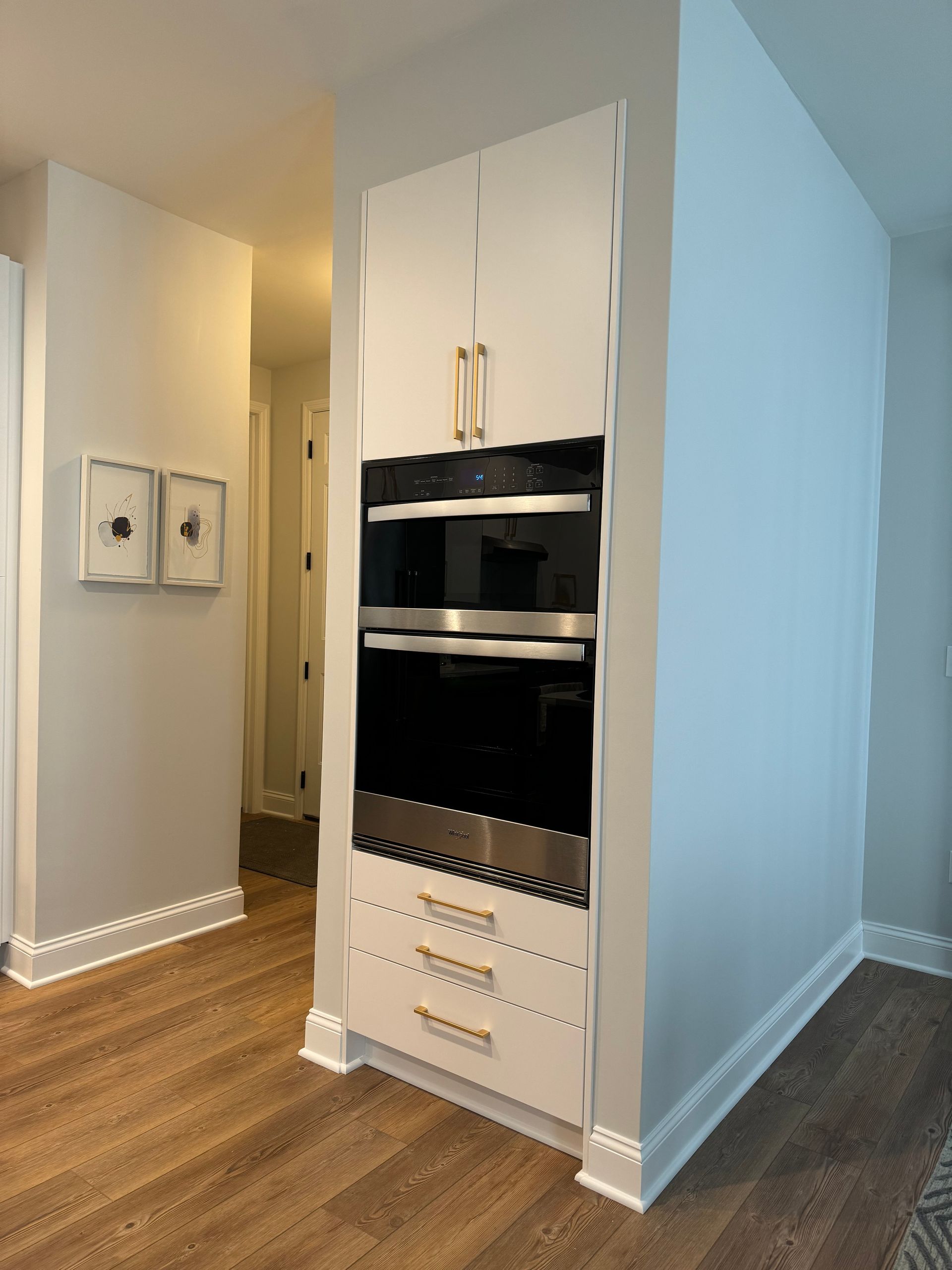 Renovate Ovens, Cabinets and More in Your Mid-MO Kitchen With Big Tree Construction.