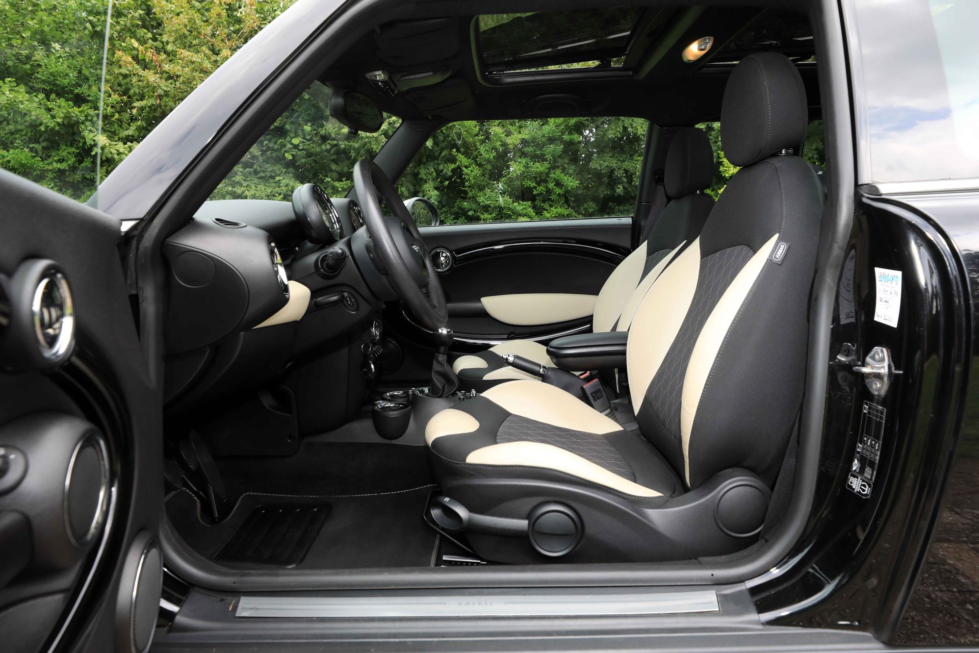 Mini Clubman 1.6 Black Edition occasion kopen? | T&O Auto's
