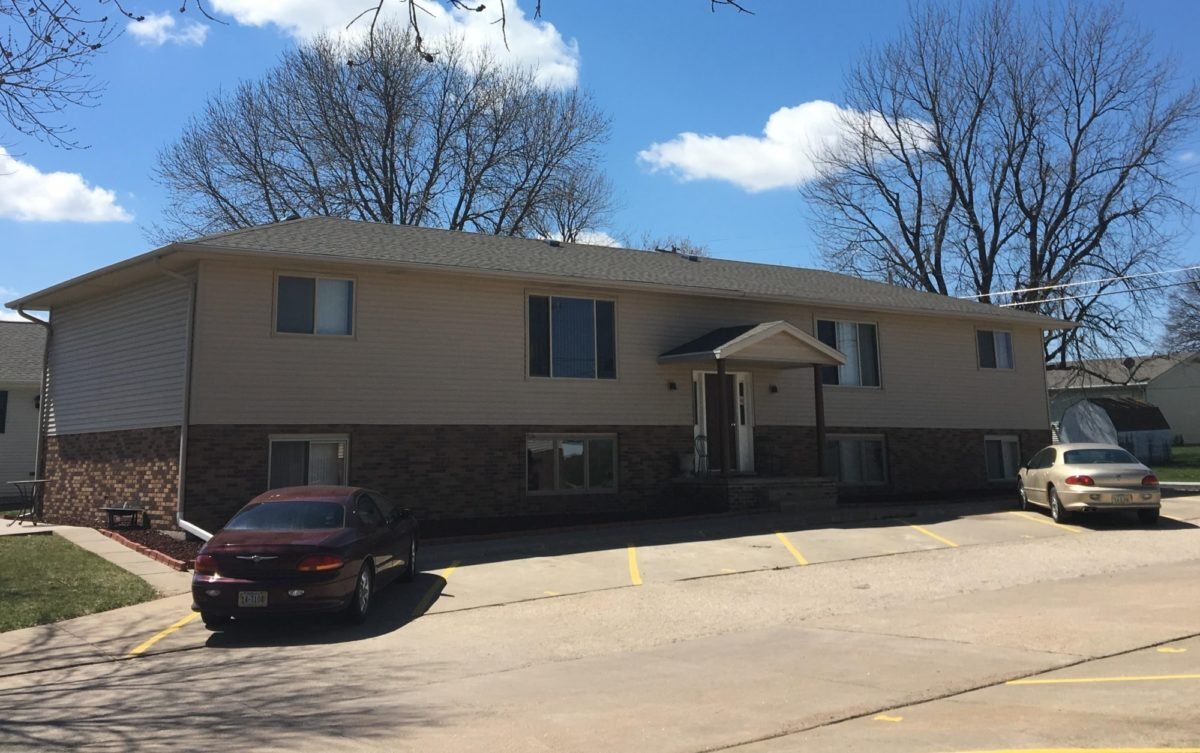 1010 S Hastings Ave (4 units)