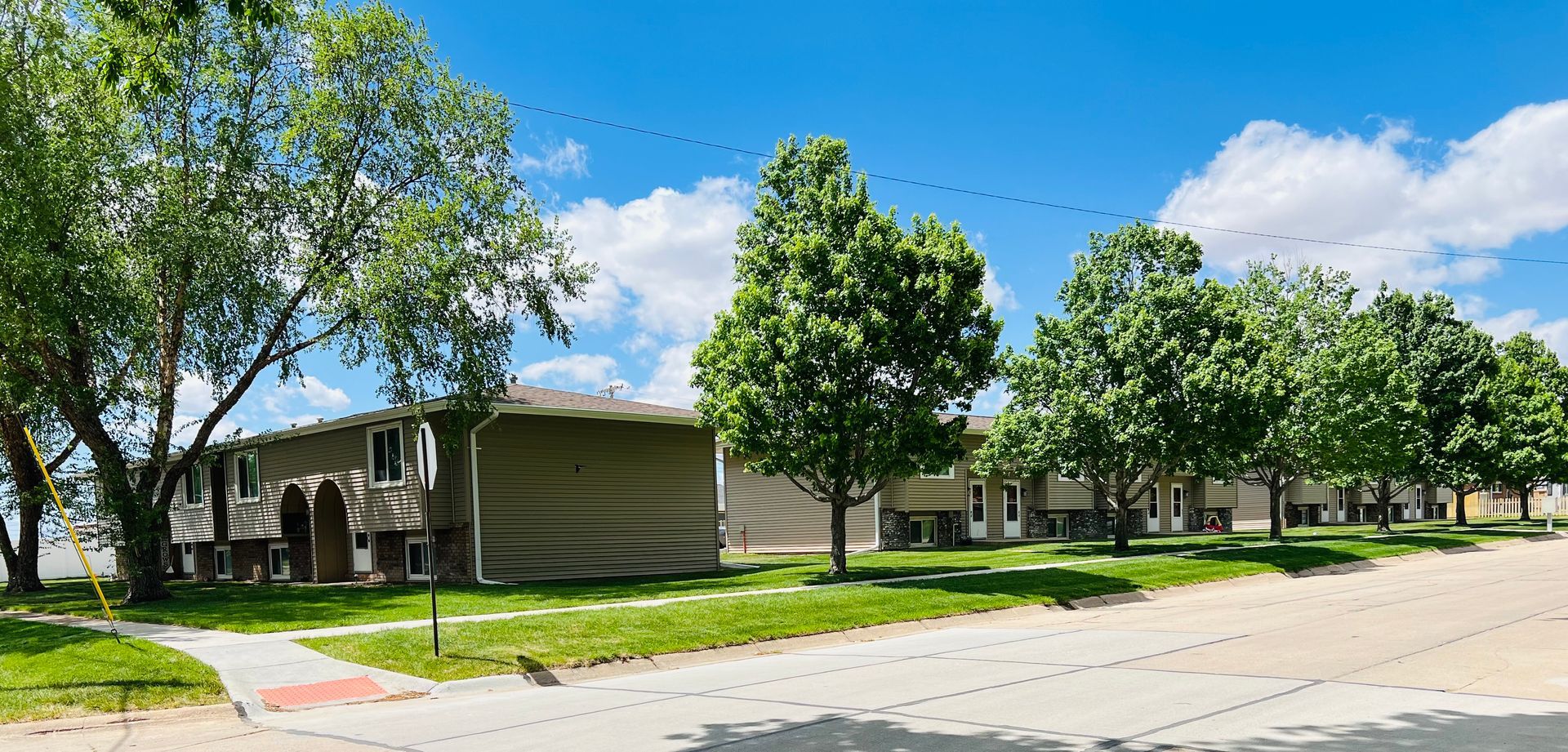 2301-2319 W 3rd & 211-215 N Laird