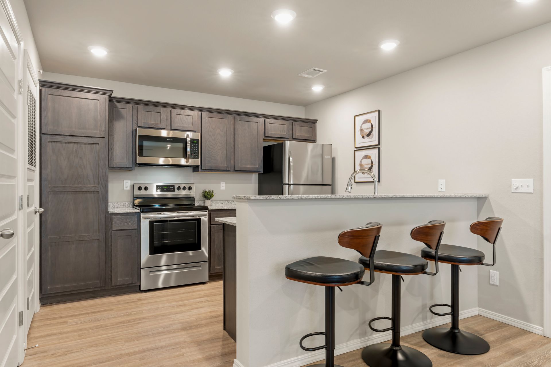 Luxury Amenities & Features The Reserve at Springdale