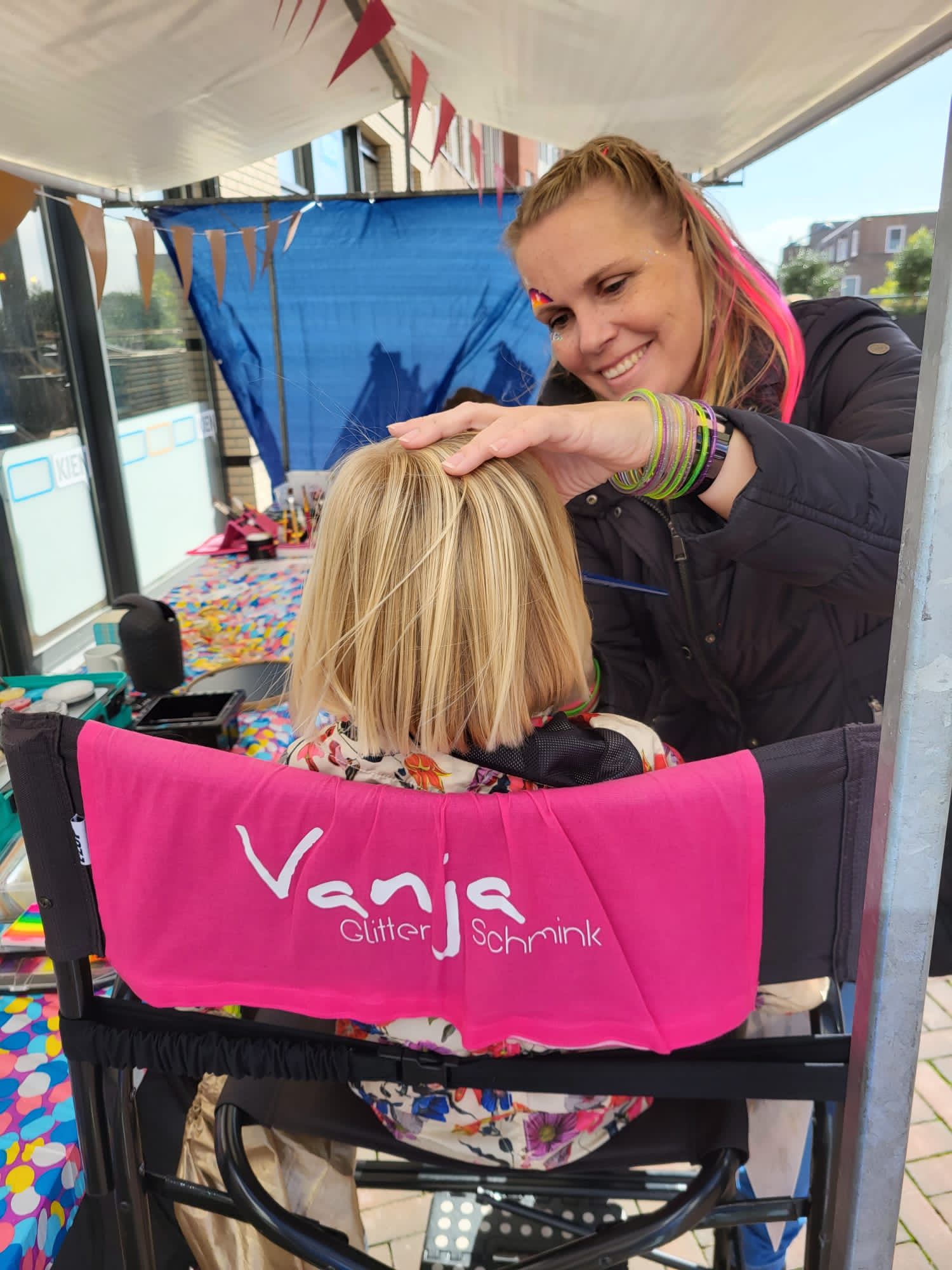 Kindervermaak schminken door Vanja Glitter & Schmink voor feest en evenement in Emmen, Assen, Groningen, Hoogeveen, Drenthe en Groningen