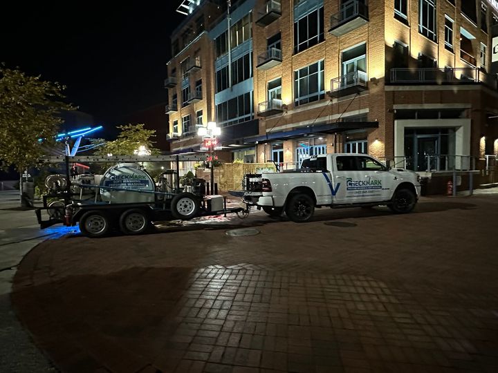 Checkmark Service Truck
