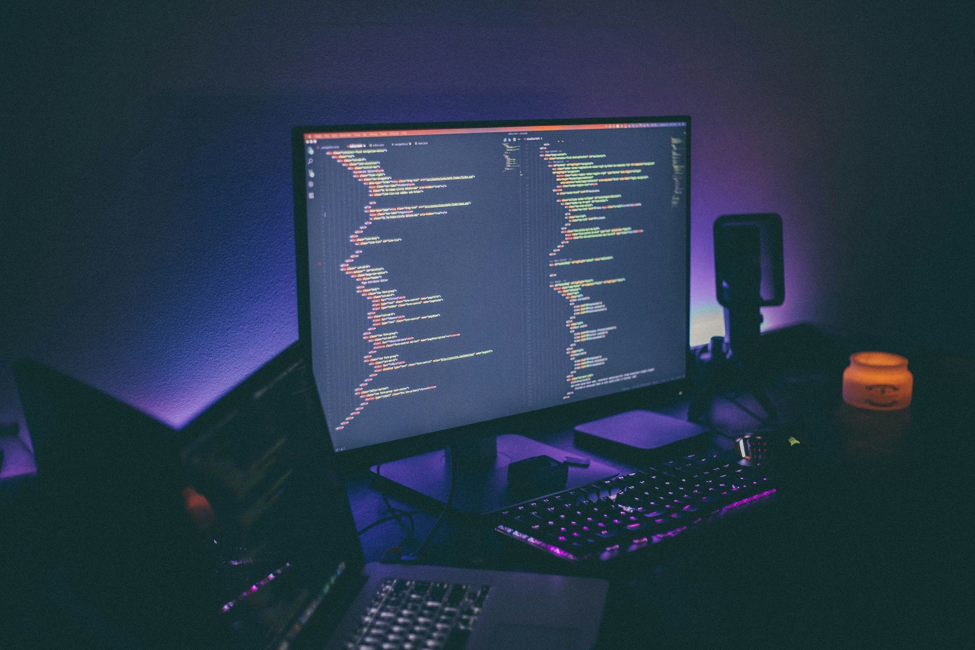 Uma tela de computador com vários códigos