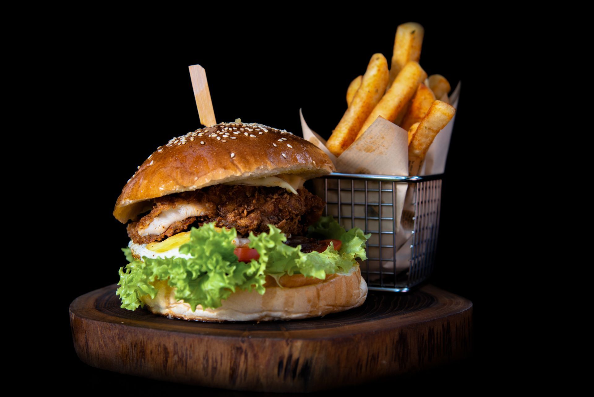 chicken-sandwich-with-fries