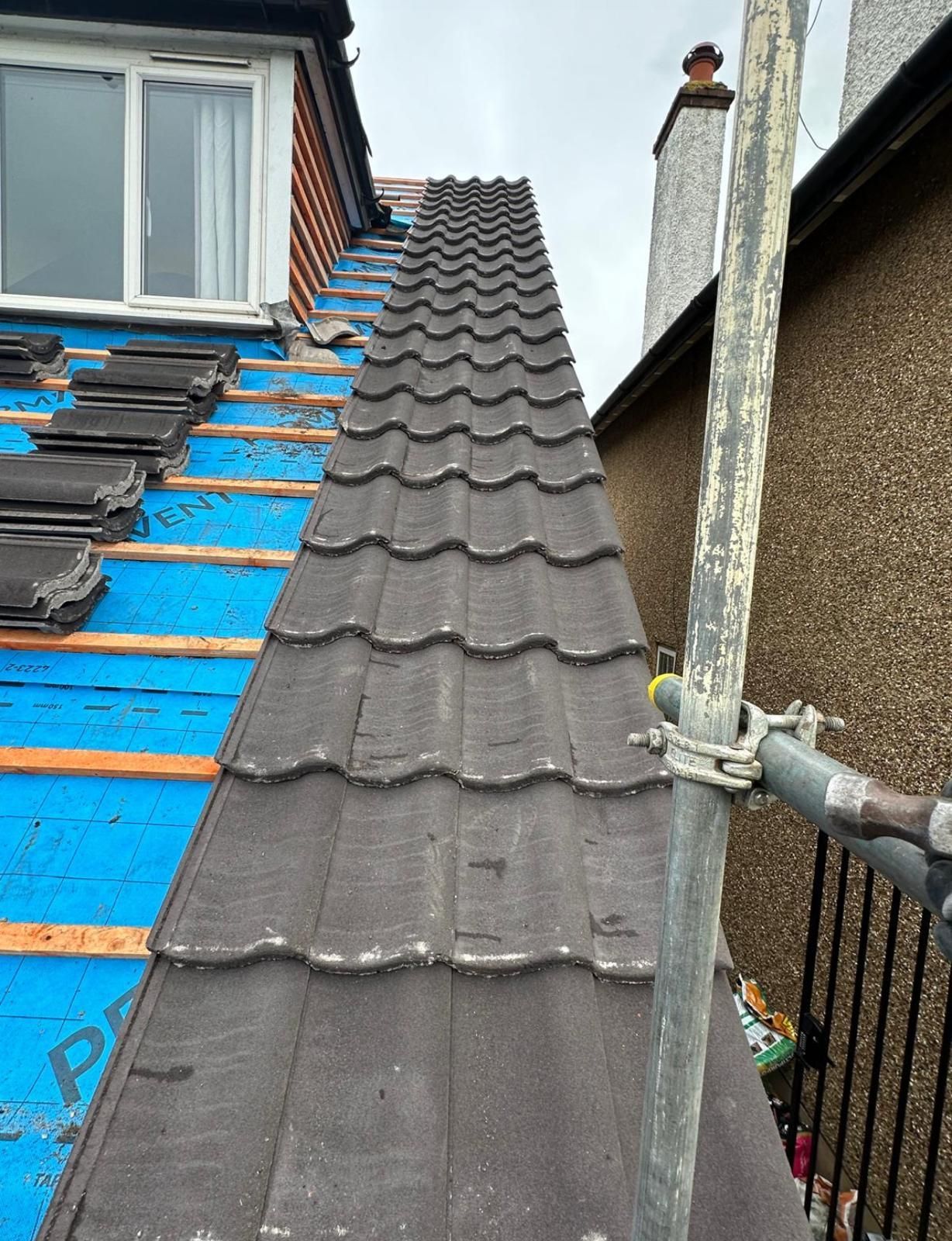 Roof tiles in High Wycombe
