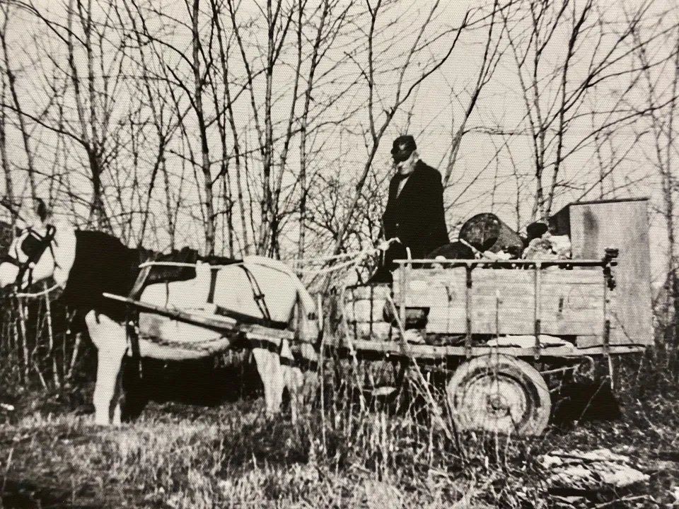 foto storica dell'attività dell'azienda