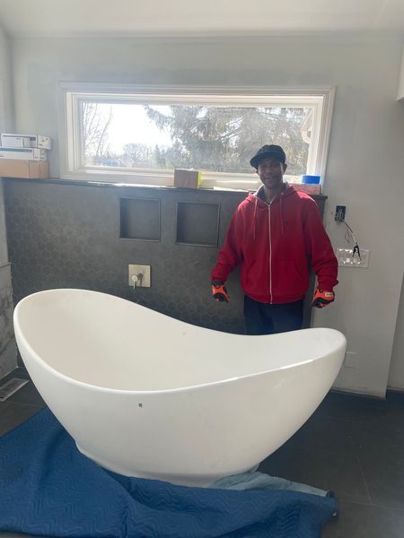 Bath tub moving