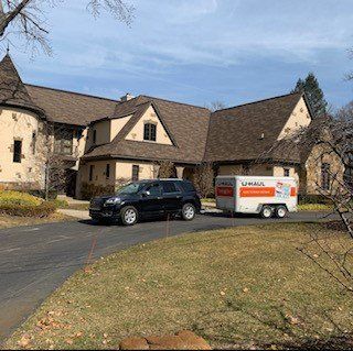 Moving trailer