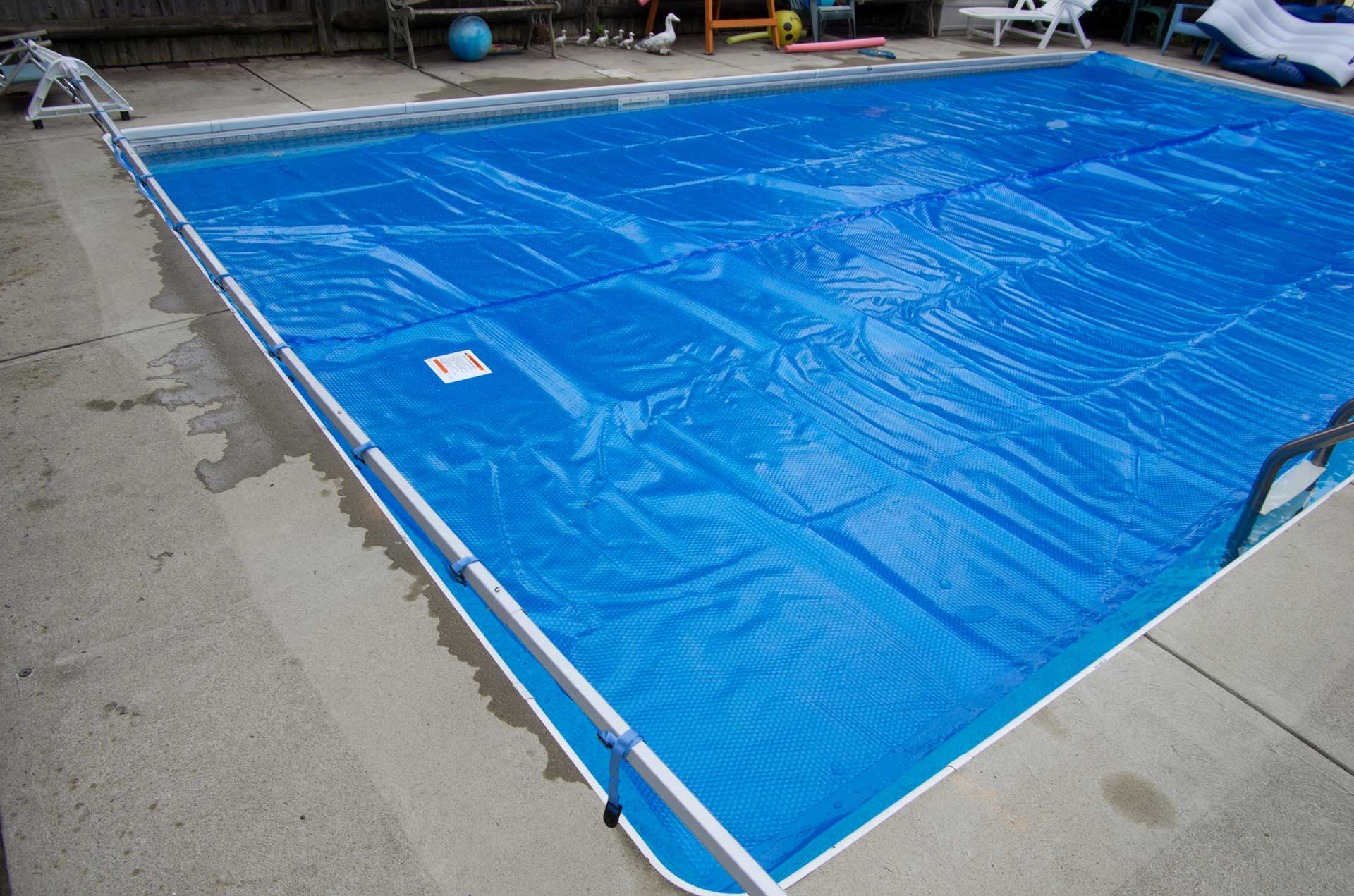 A pool cover colour blue | Penrith, NSW | Ian’s Pools Penrith A pool cover colour blue | Penrith, NSW | Ian’s Pools Penrith