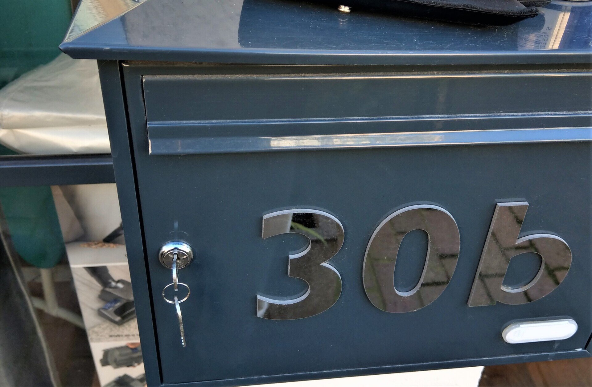 Post box locks locksmith services in and around Morden