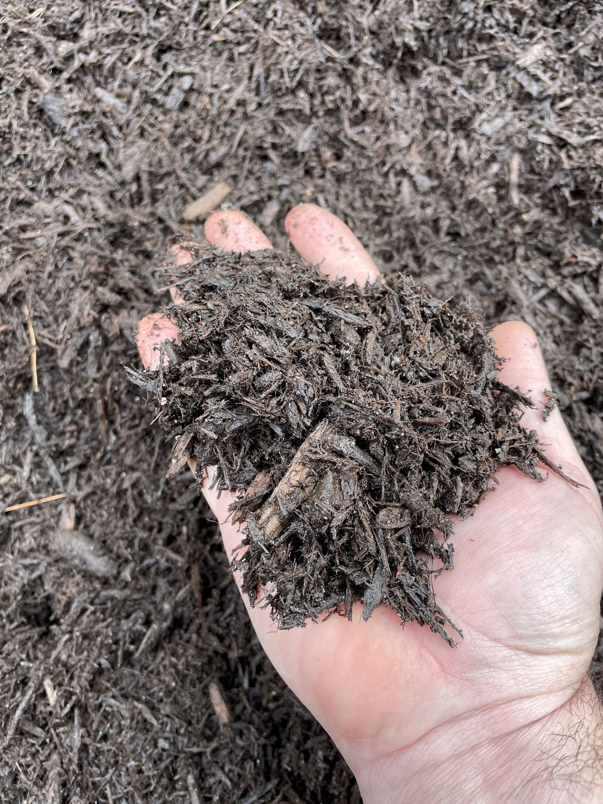 Dark Pine Mulch - Chepachet, Rhode Island - Chepachet Hardware