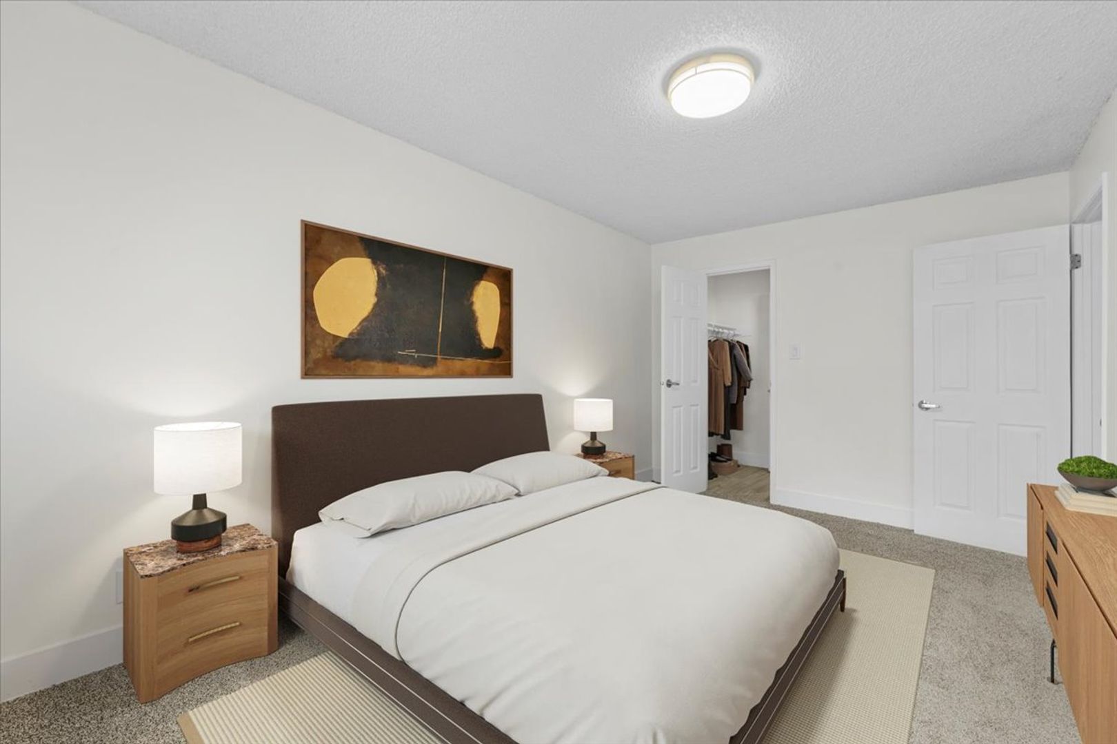 Bedroom with spacious closet in Sherwood Forest Apartments

