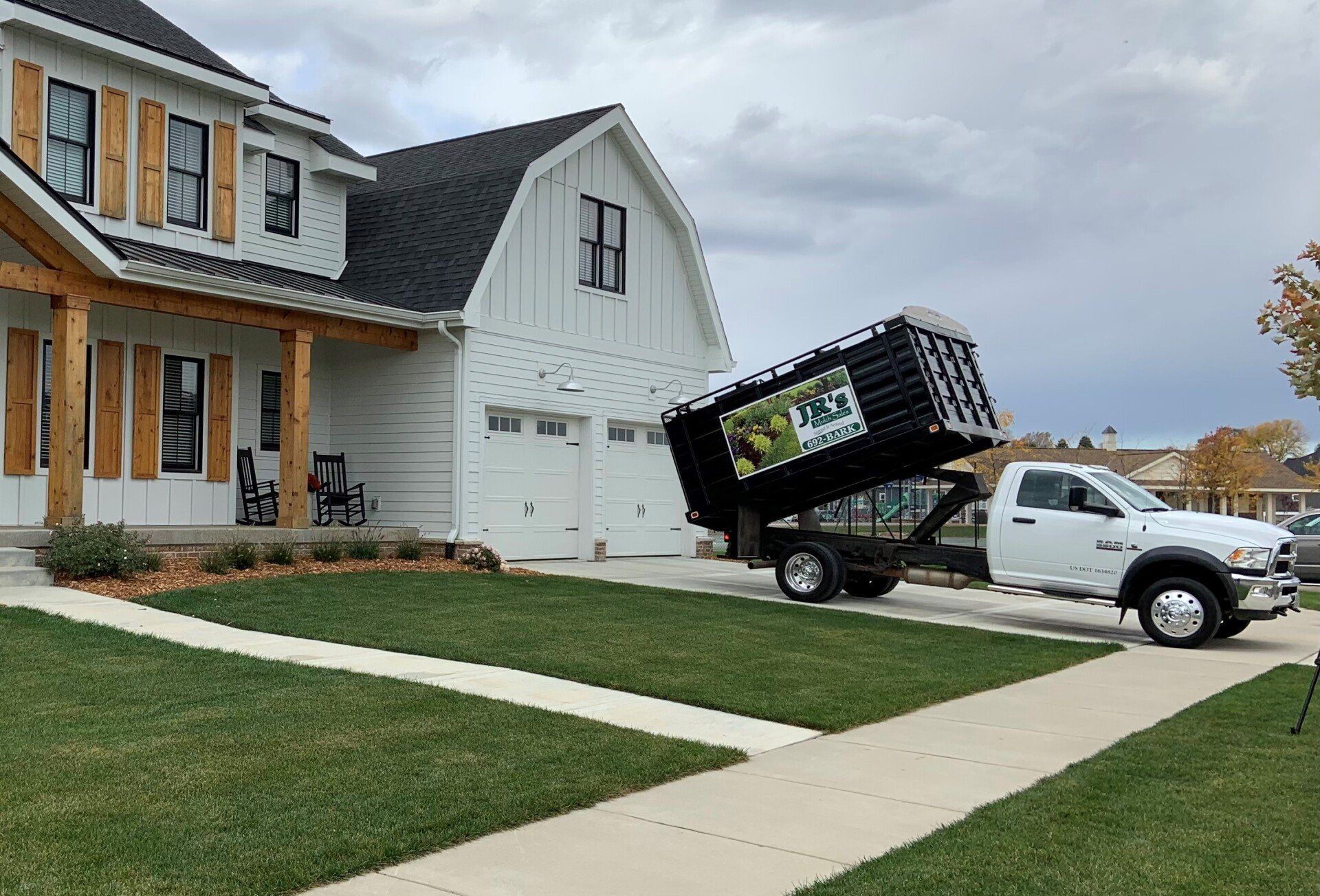White House — Common Mulch Questions in Madison, WI White House — Common Mulch Questions in Madison, WI