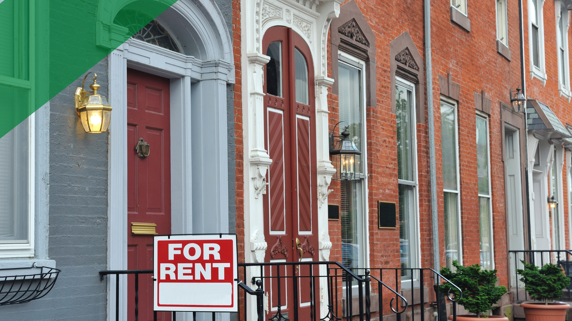 Fore rent signs on a apartment complex.